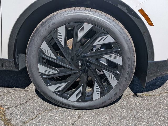 New 2026 Lincoln Nautilus Reserve w/ Jet Appearance Package image 11