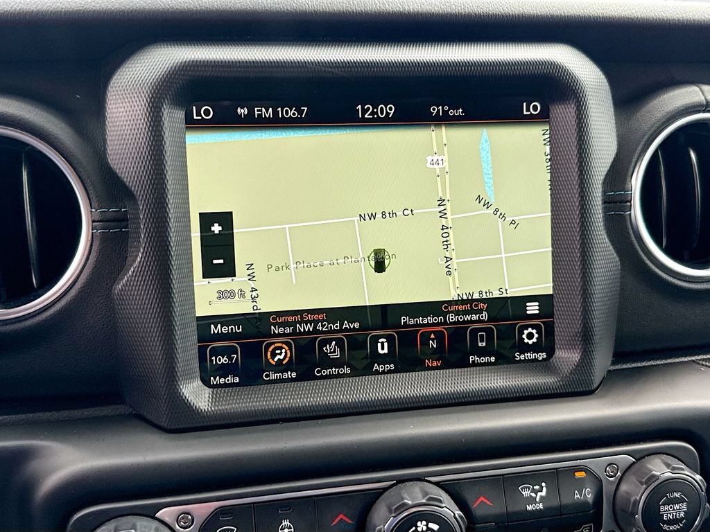 Used 2022 Jeep Wrangler Unlimited Rubicon 4xe w/ Cold Weather Group AWD/4WD image 14