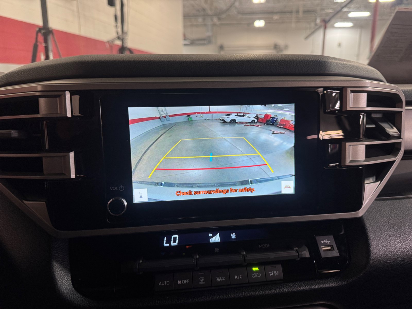 Certified 2026 Toyota Tundra SR5 w/ SR5 Convenience Package AWD/4WD image 27