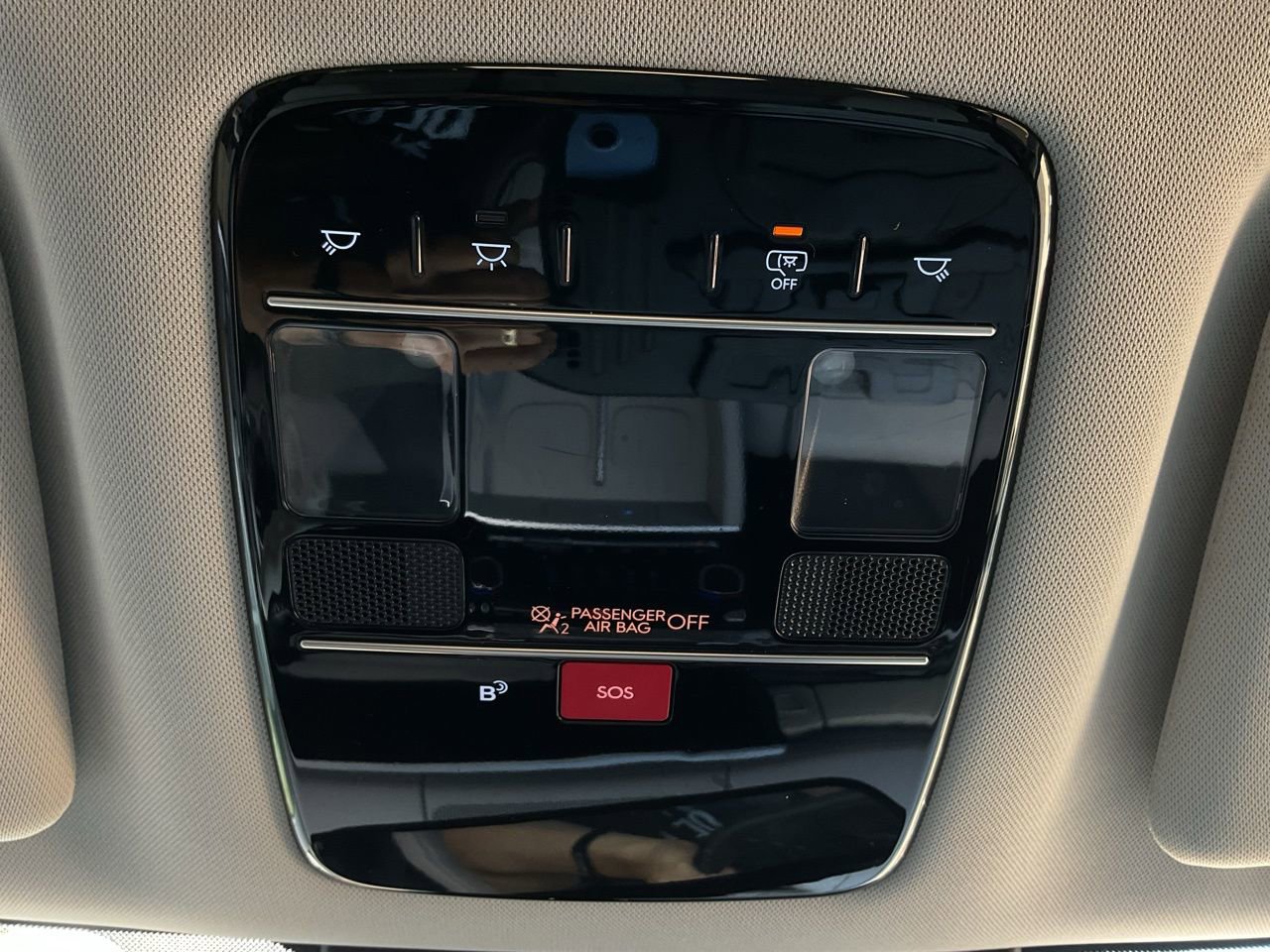 Used 2025 Hyundai Santa Fe SEL image 32