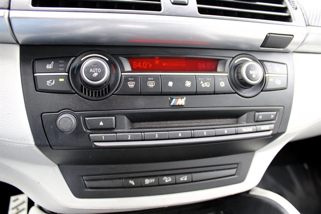 Used 2010 BMW X5 M image 29