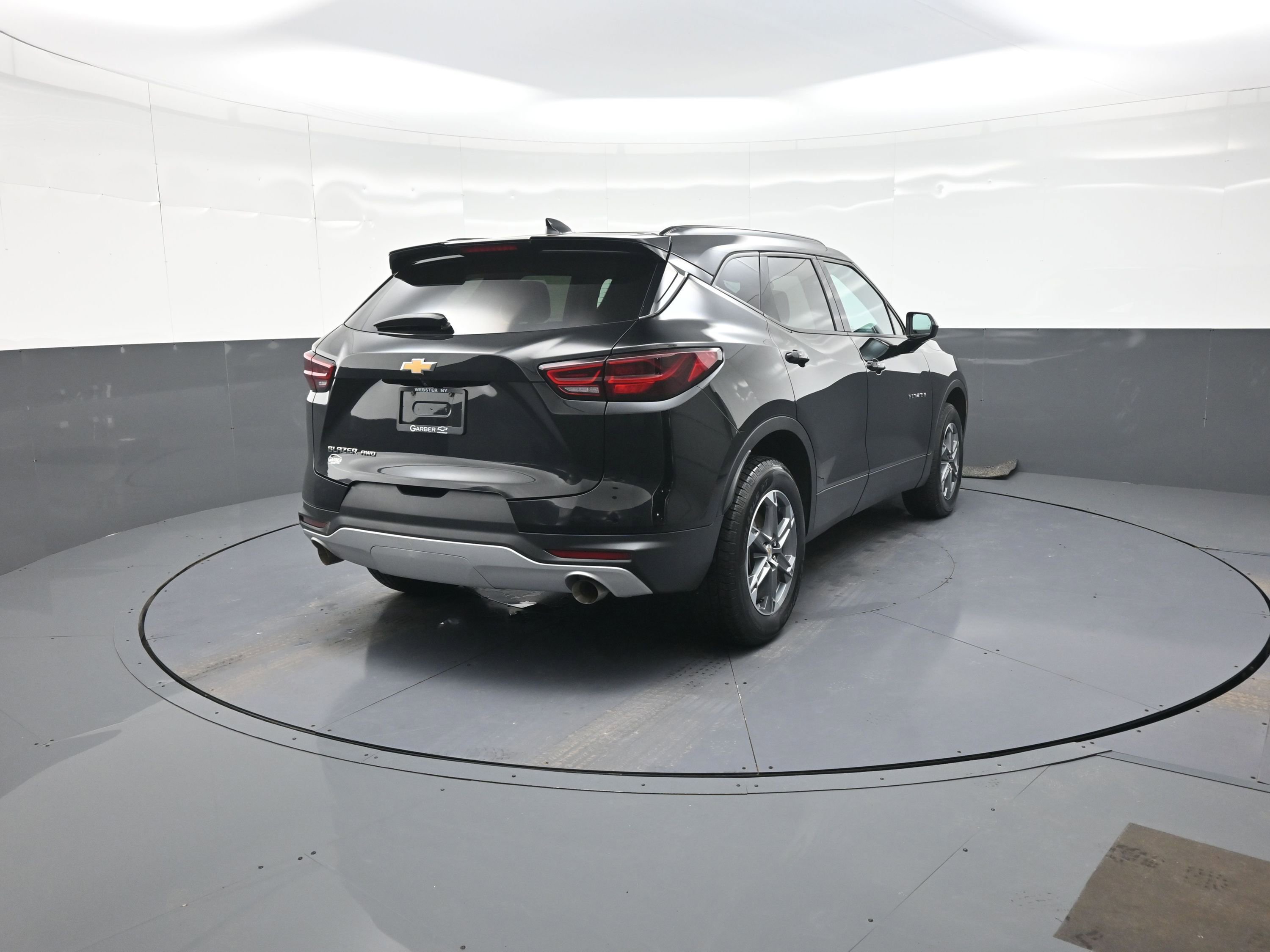 Used 2023 Chevrolet Blazer LT w/ Convenience Package image 3