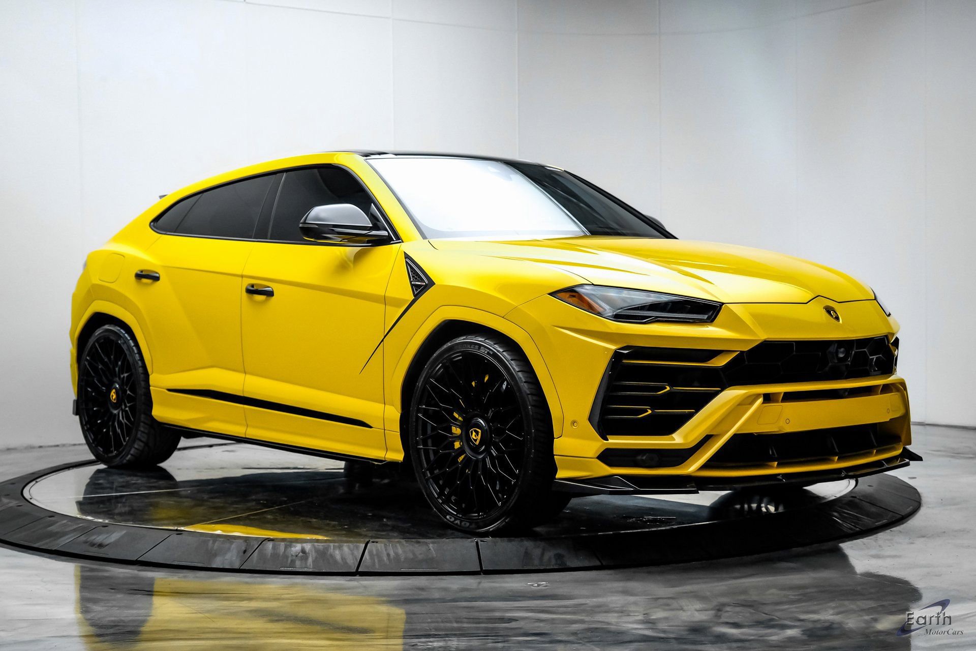Used 2021 Lamborghini Urus image 25