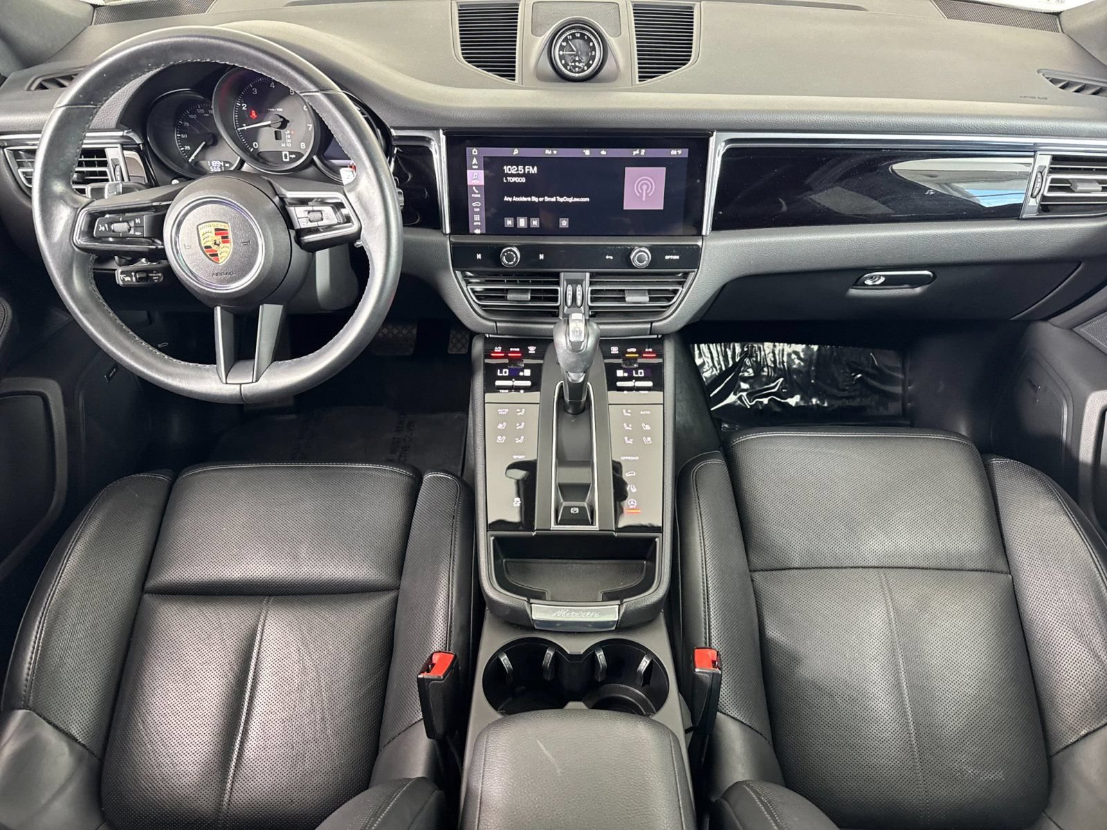 Certified 2025 Porsche Macan w/ Premium Package Plus AWD/4WD image 6