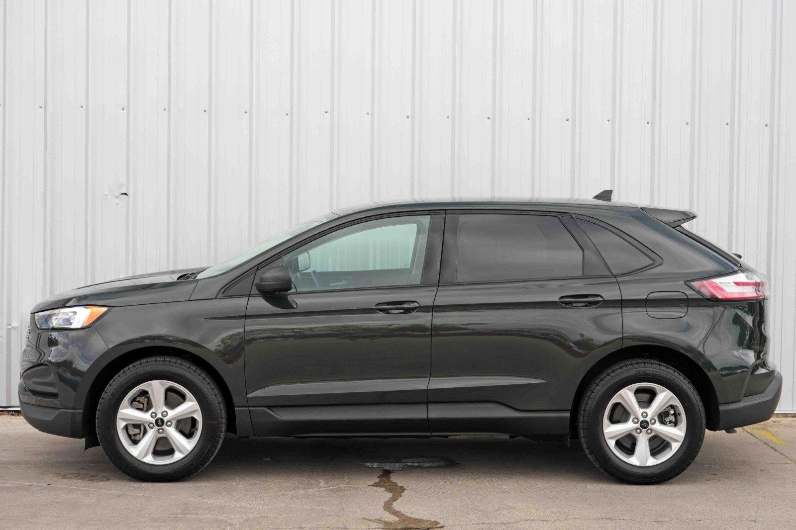 Used 2023 Ford Edge SE image 43