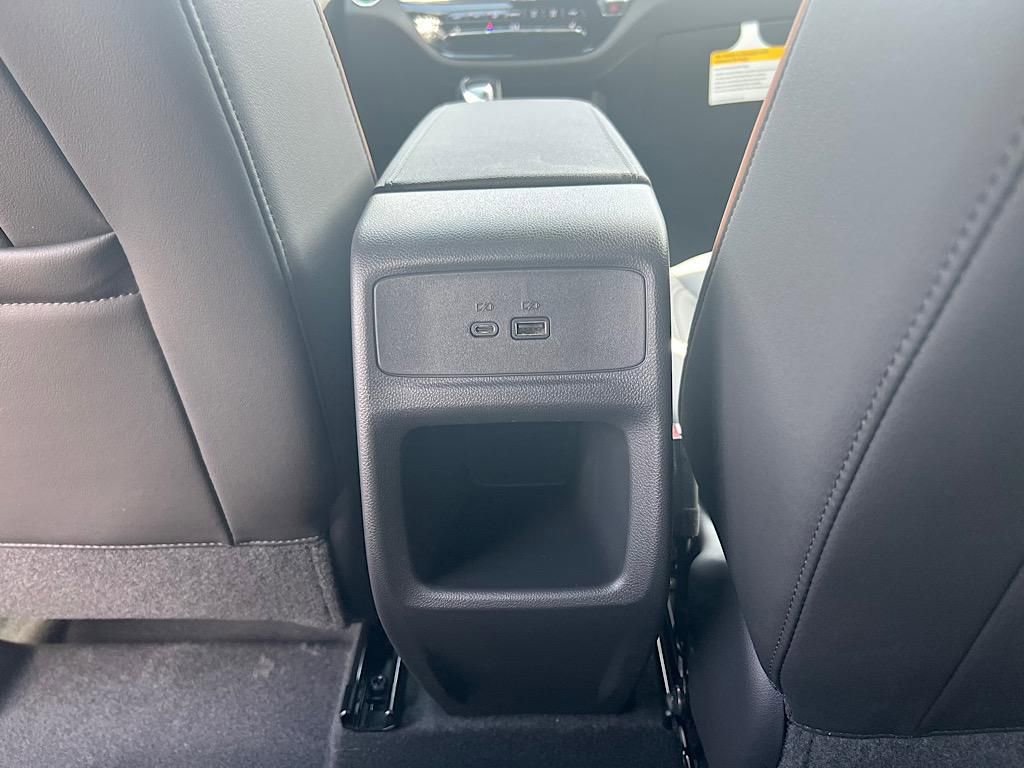 New 2025 Buick Envista Avenir image 14