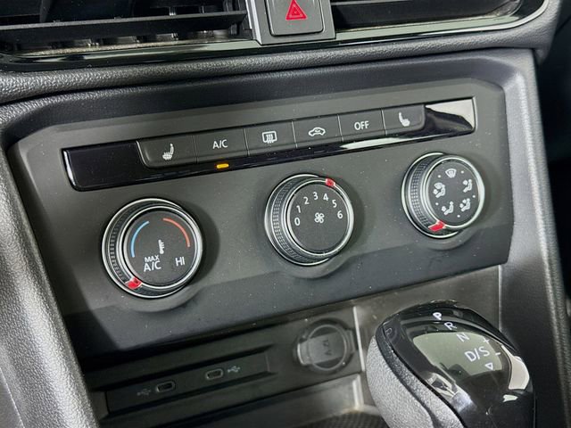 Used 2022 Volkswagen Taos S image 15