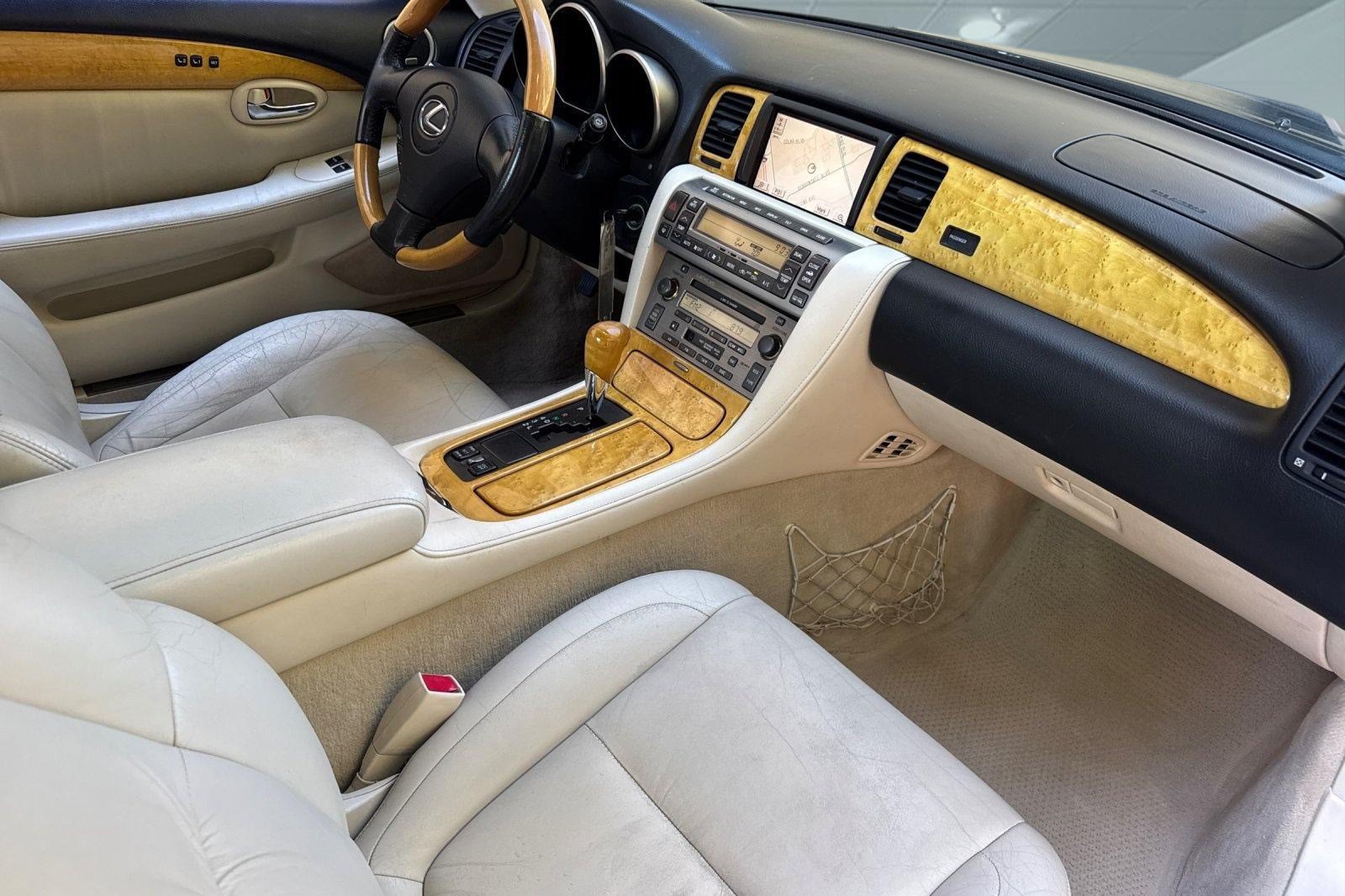 Used 2003 Lexus SC 430 Convertible RWD image 32