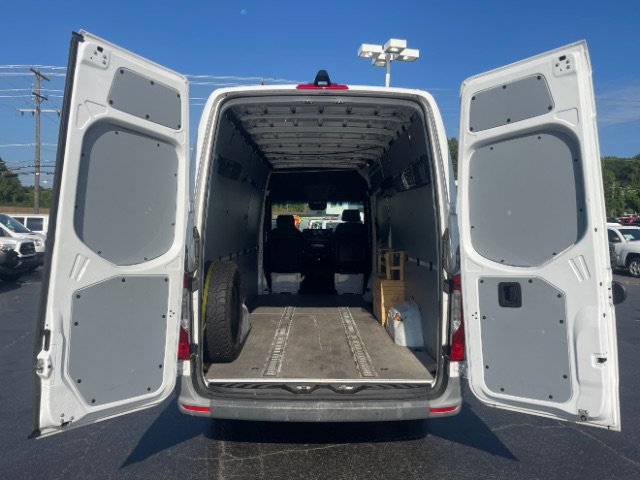 Used 2023 Mercedes-Benz Sprinter 2500 image 18
