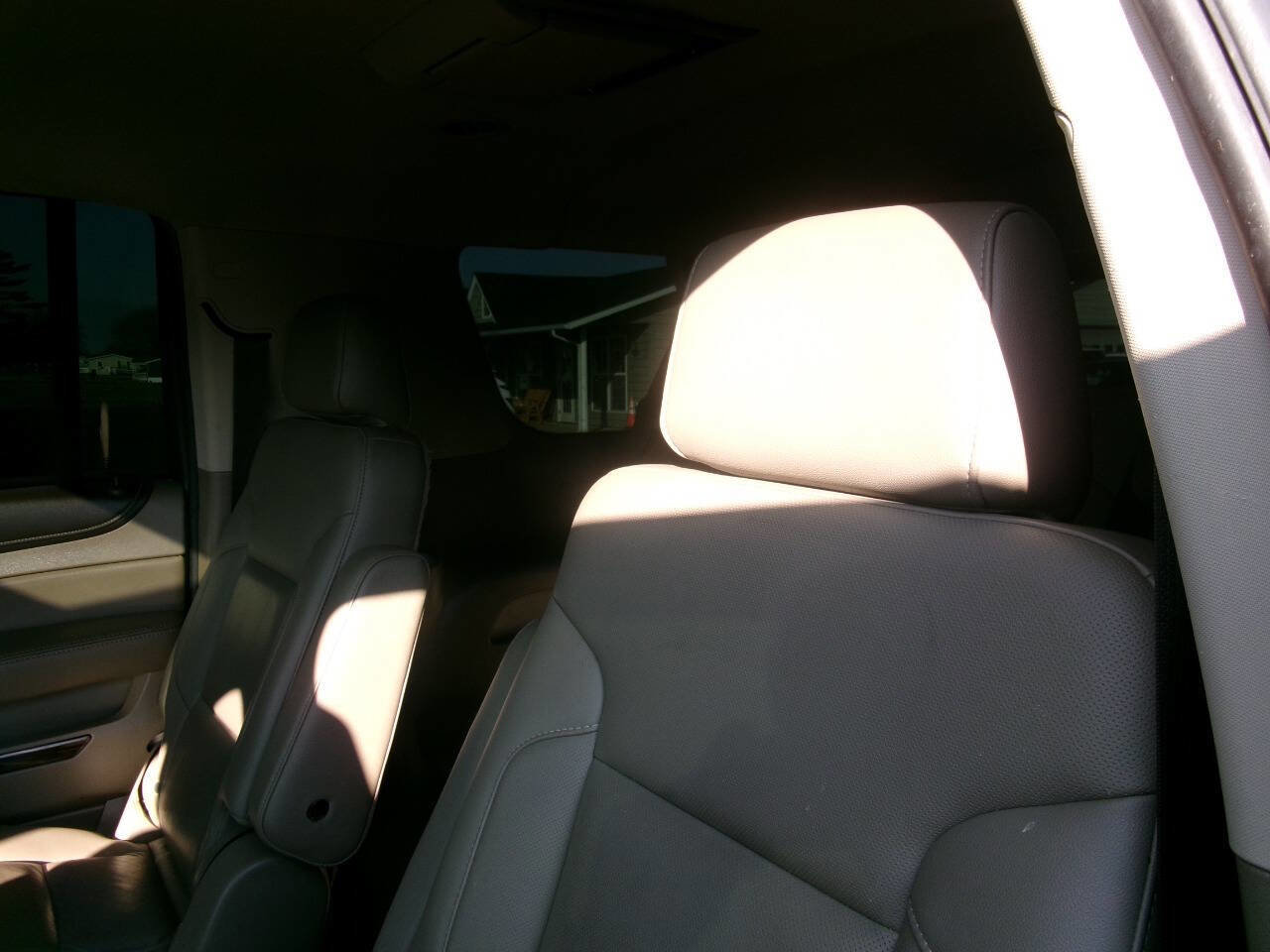 Used 2019 GMC Yukon XL SLT w/ Premium Edition image 24