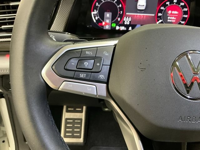 Used 2024 Volkswagen Atlas Peak Edition SE AWD/4WD image 29