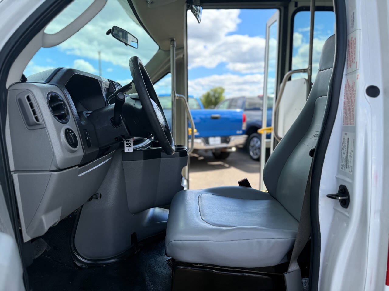 Used 2016 Ford E-450 and Econoline 450 Super Duty w/ Shuttle Bus Prep Package RWD image 28