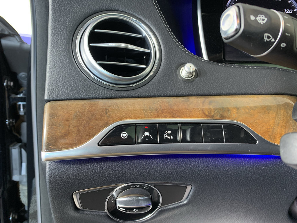 Used 2015 Mercedes-Benz S 550 Sedan image 15