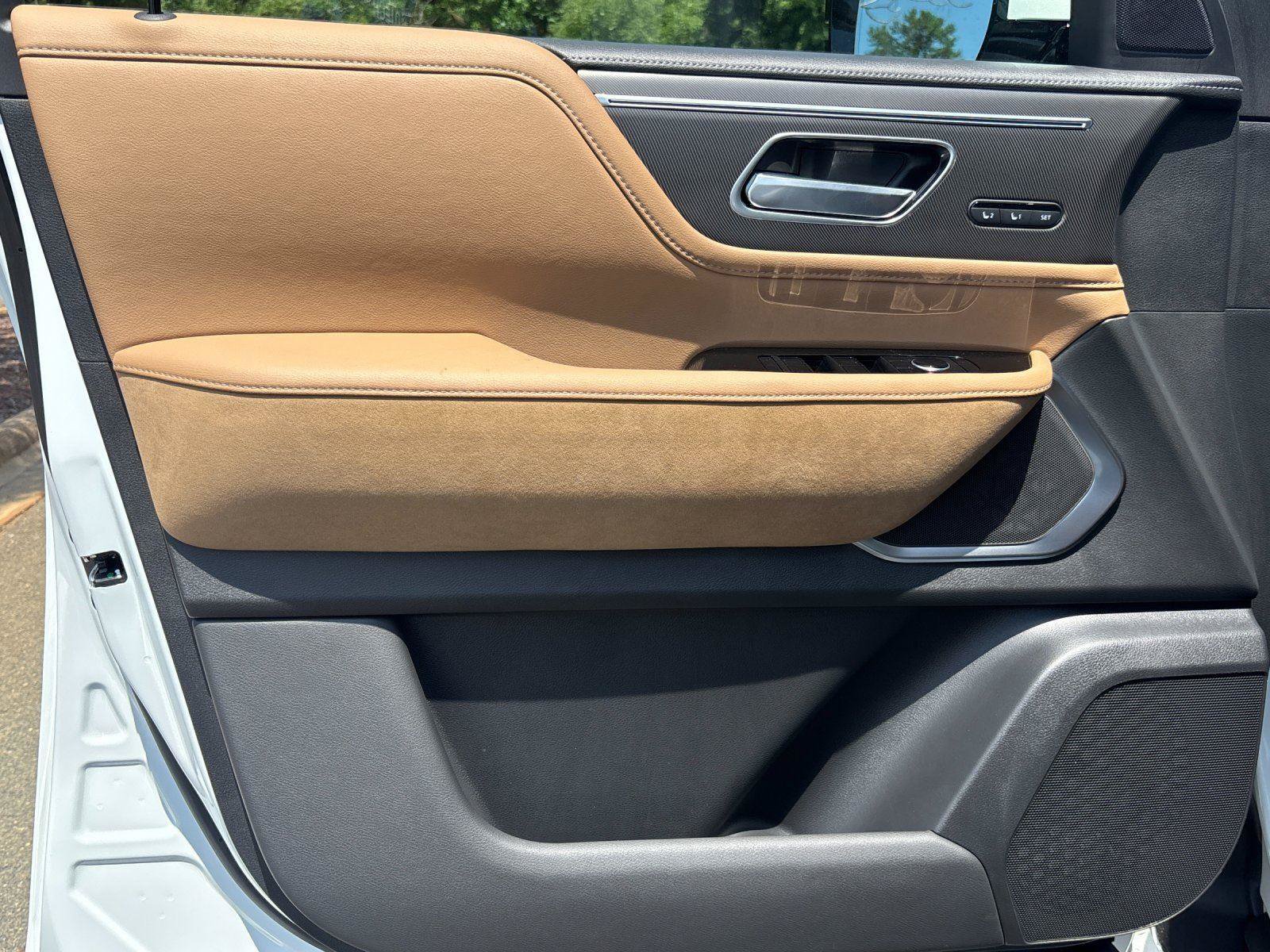 New 2027 INFINITI QX80 Luxe AWD/4WD image 13