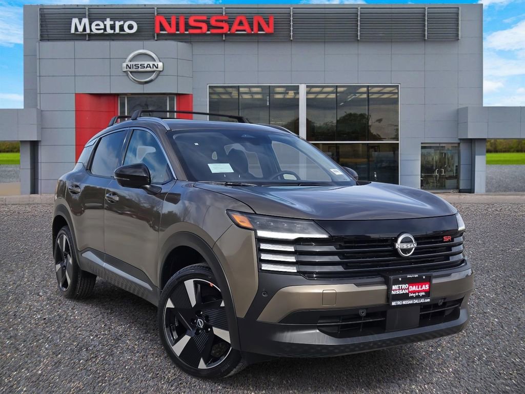 New 2026 Nissan Kicks SR w/ Cold Weather Package