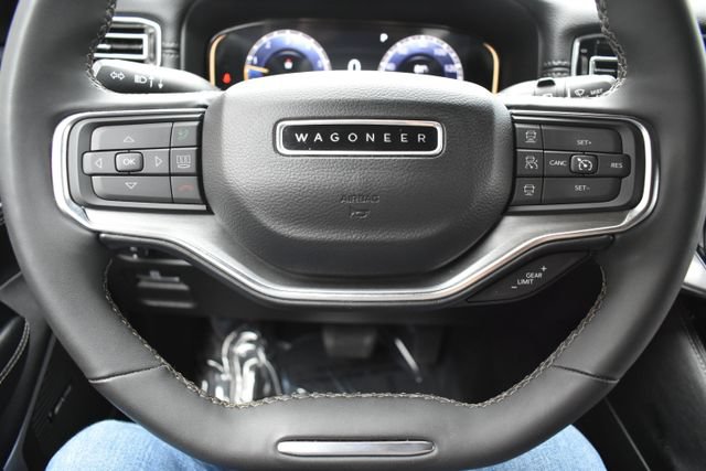 Used 2024 Jeep Wagoneer Series II AWD/4WD image 25