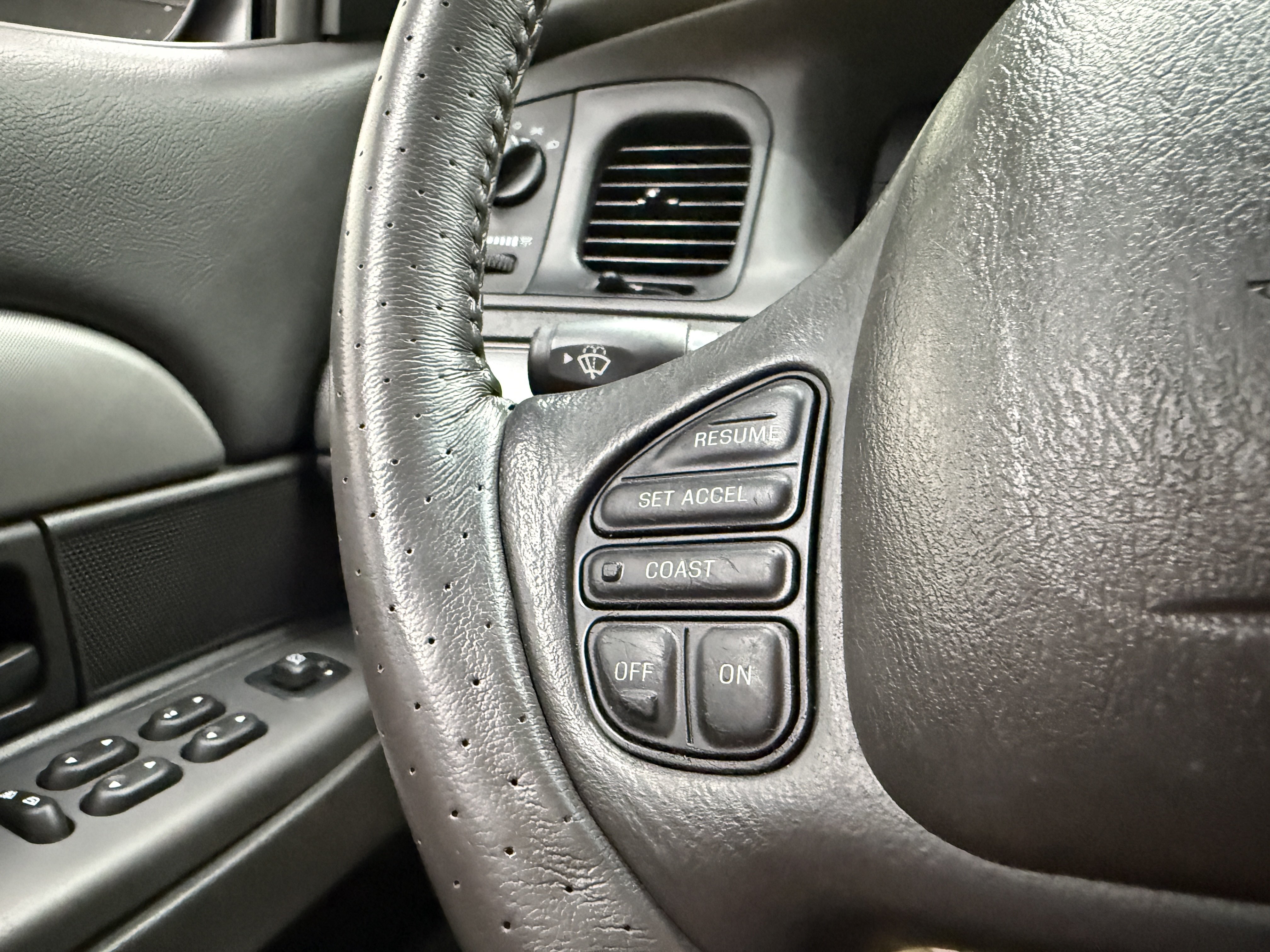 Used 2003 Mercury Marauder RWD image 13