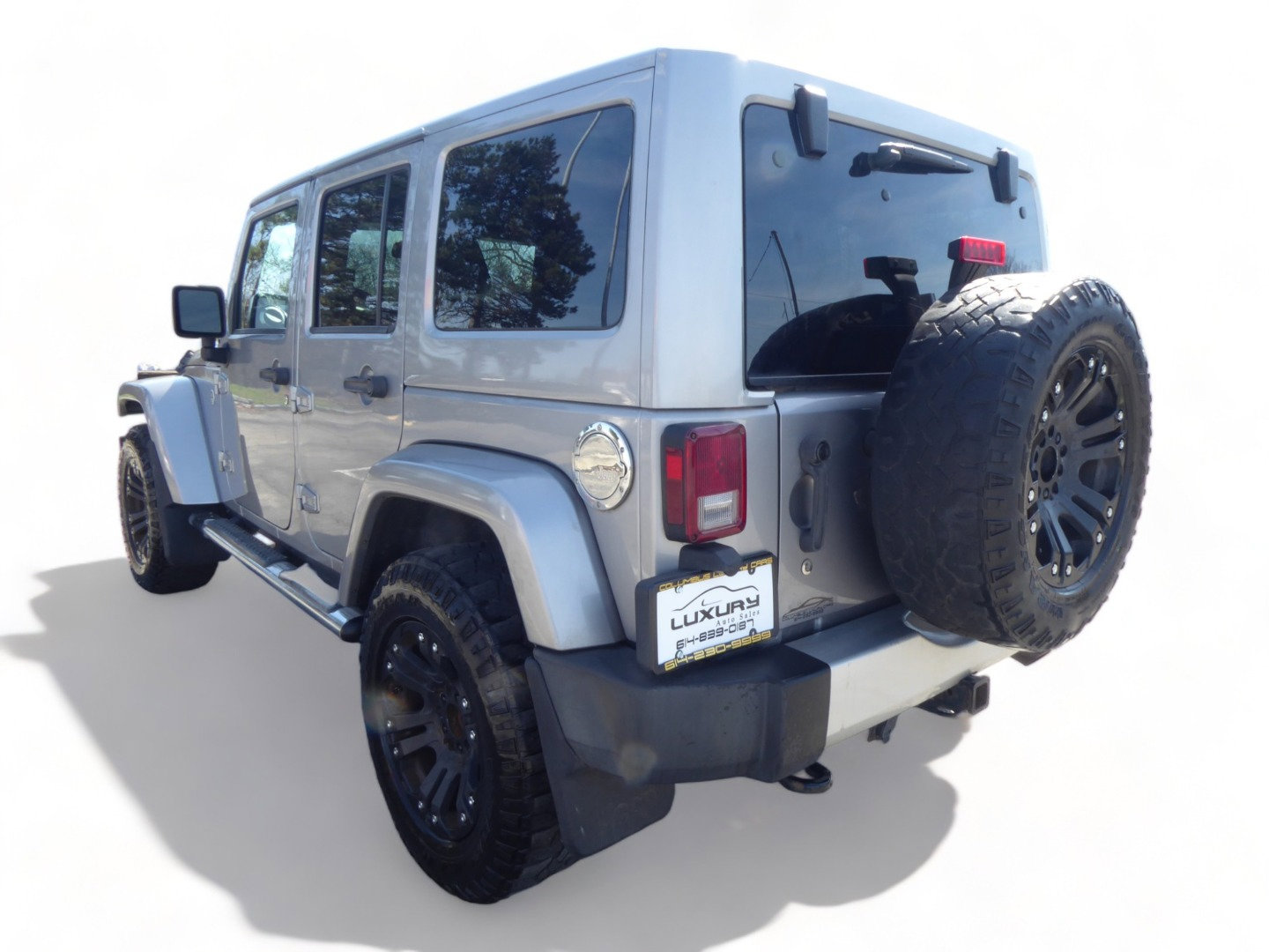 Used 2013 Jeep Wrangler Unlimited Sahara w/ Dual Top Group image 8