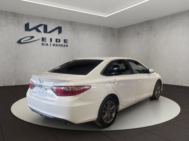 Used 2017 Toyota Camry SE FWD image 12