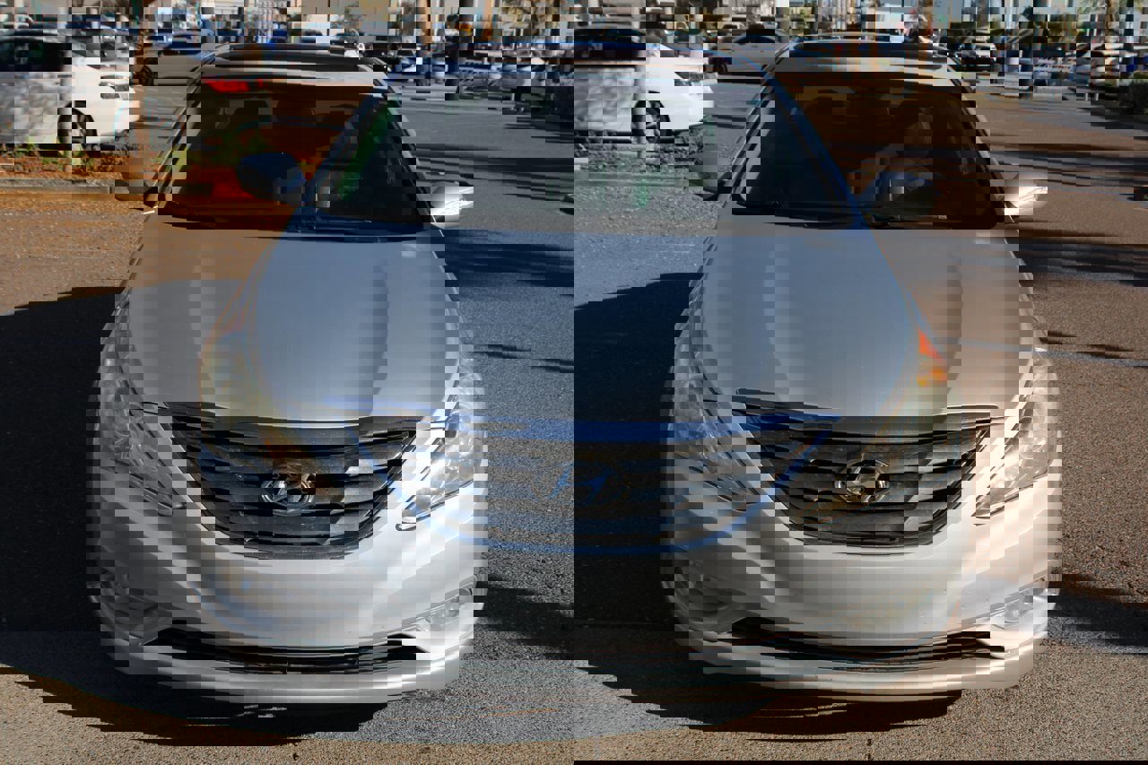 Used 2013 Hyundai Sonata Limited image 8