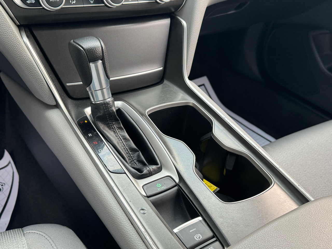 Used 2018 Honda Accord LX image 25