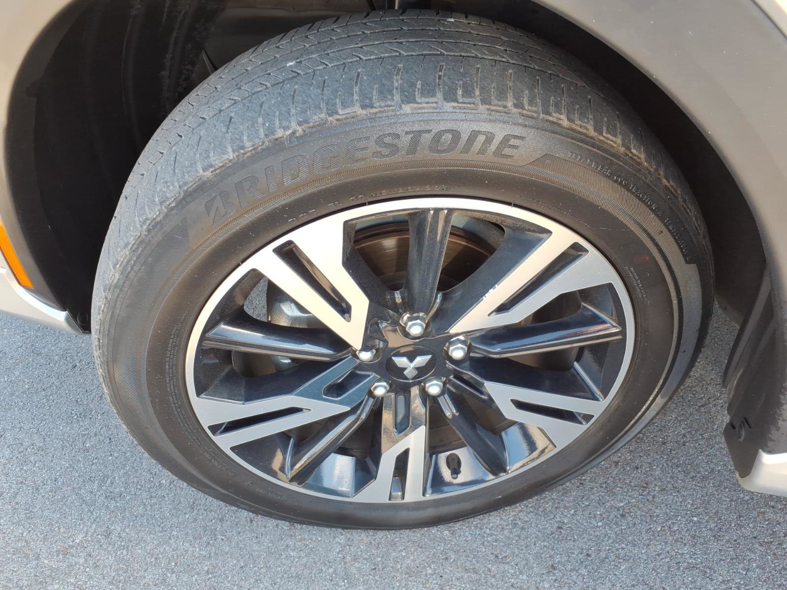 Used 2023 Mitsubishi Eclipse Cross SEL image 9