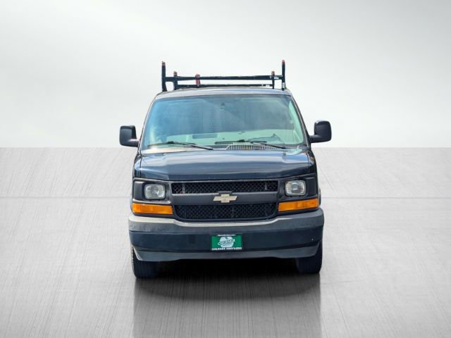 Used 2017 Chevrolet Express 2500 Work Van image 2