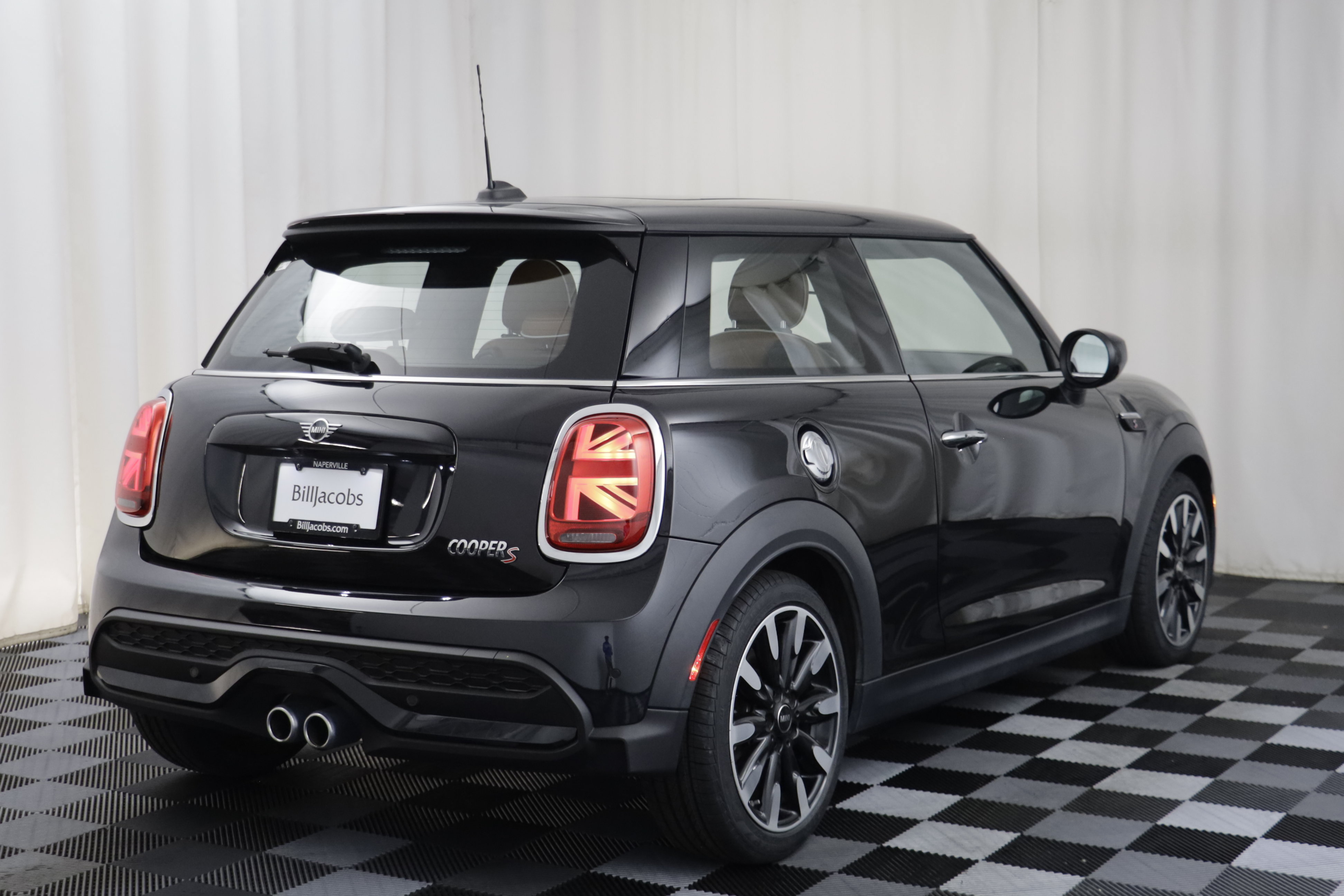 Certified 2024 MINI Cooper S FWD image 17