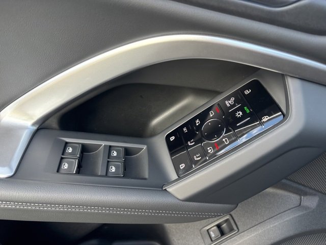 New 2025 Audi Q5 Prestige image 15