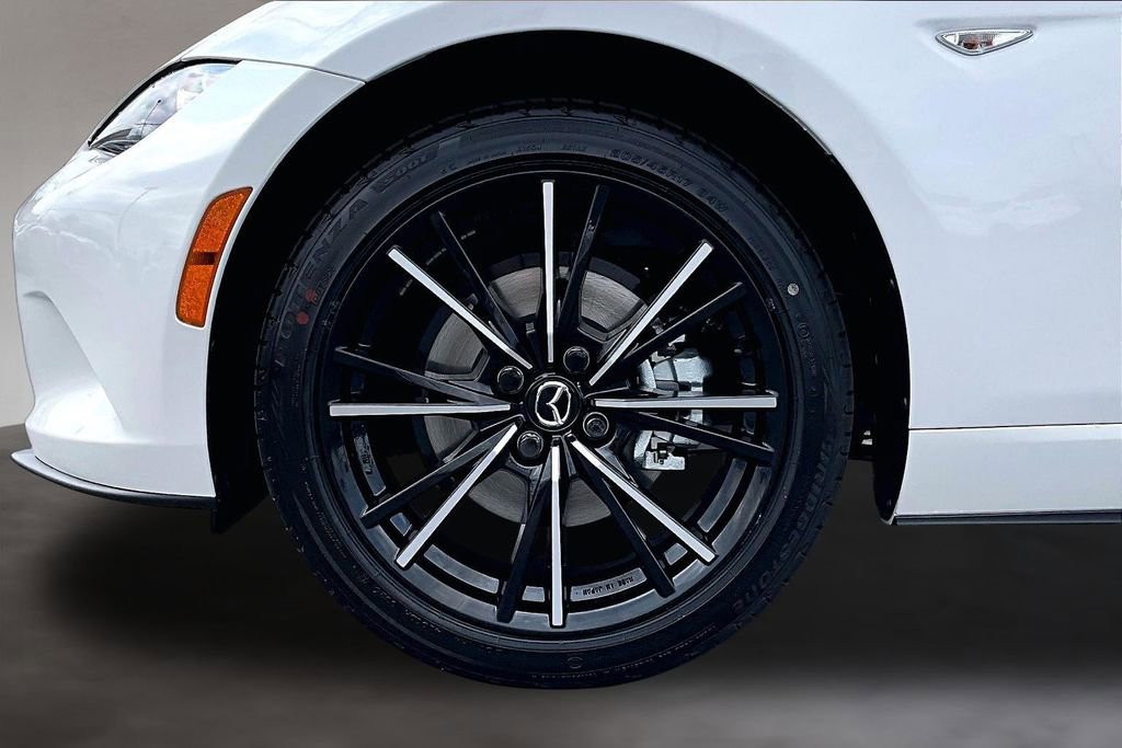 New 2026 MAZDA MX-5 Miata RF Grand Touring RWD image 16