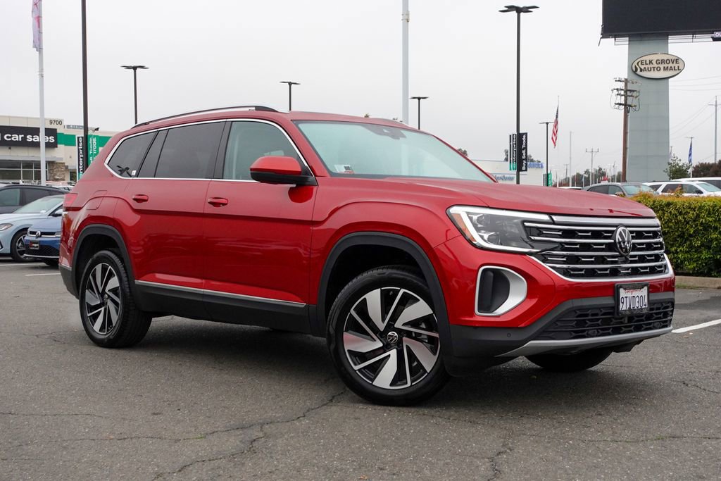 Certified 2025 Volkswagen Atlas SEL image 2