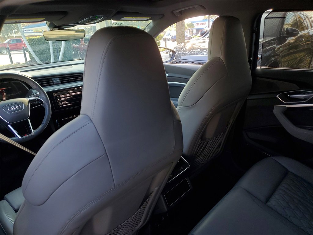 Used 2023 Audi e-tron S Prestige w/ Prestige Package image 24