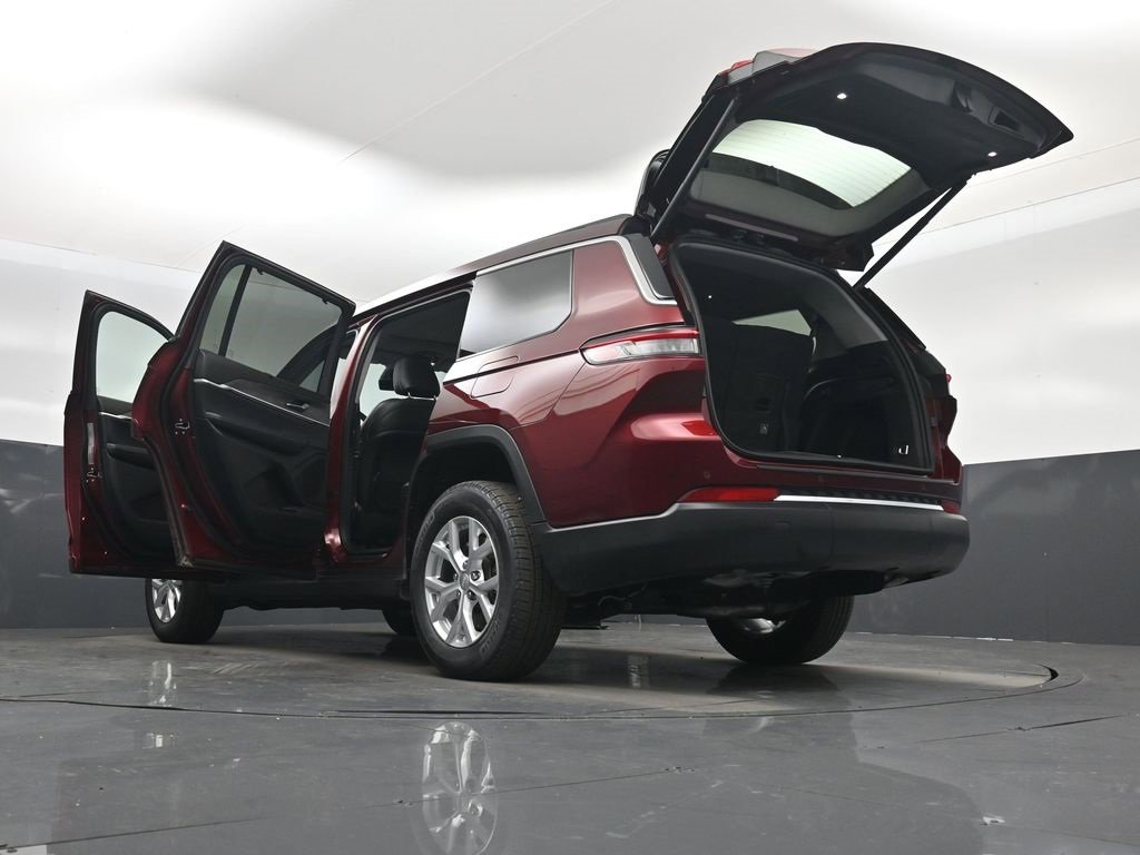 Used 2024 Jeep Grand Cherokee L Limited w/ Luxury Tech Group II image 56