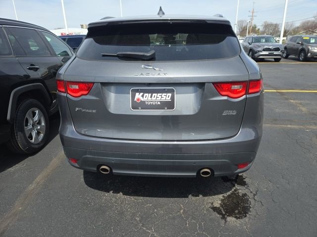 Used 2019 Jaguar F-PACE R-Sport image 5