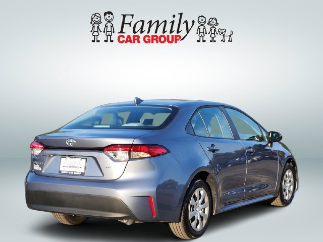 Certified 2025 Toyota Corolla LE FWD image 4