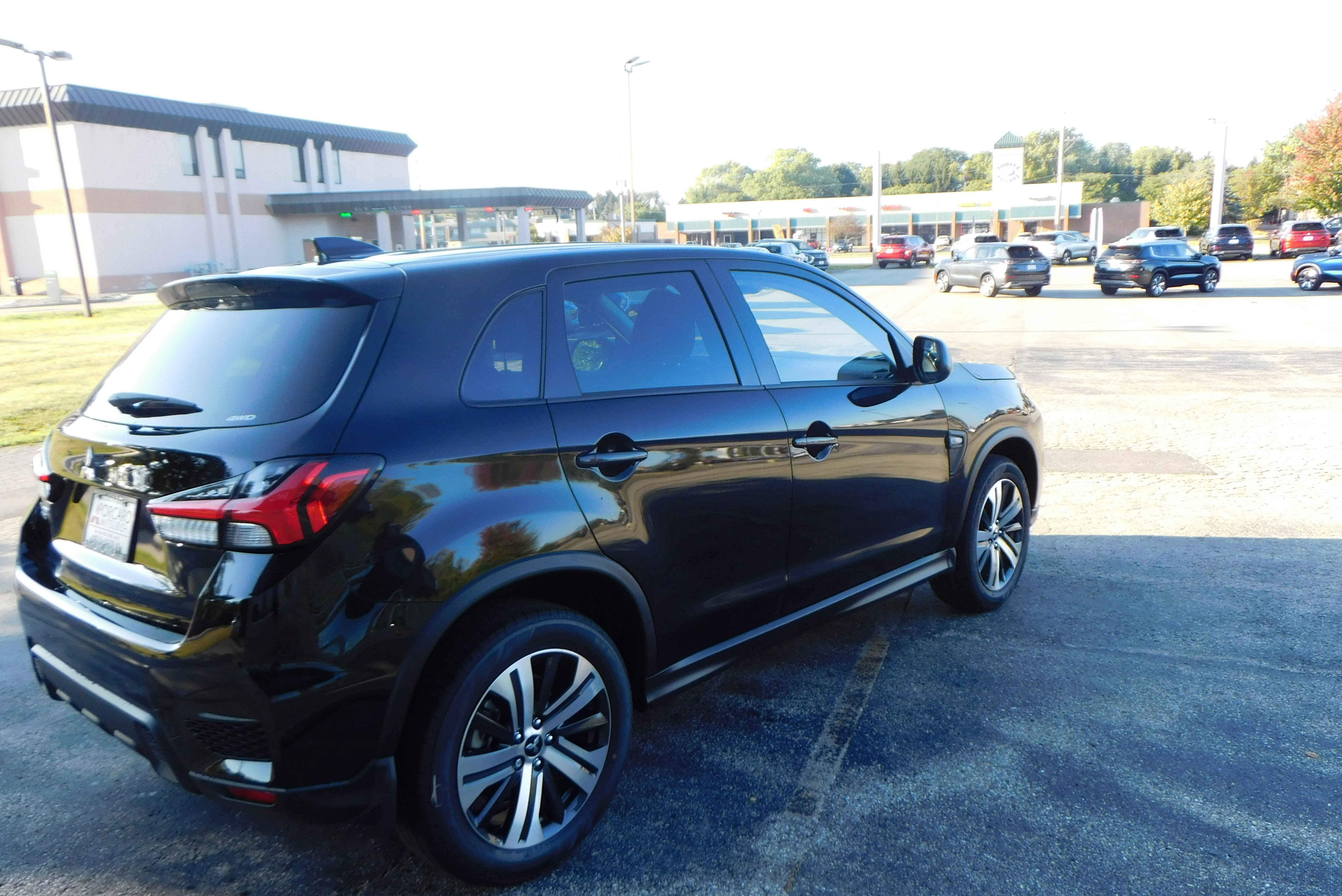 New 2025 Mitsubishi Outlander Sport ES image 4