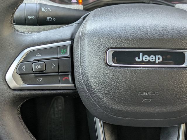 Used 2024 Jeep Compass Latitude image 19