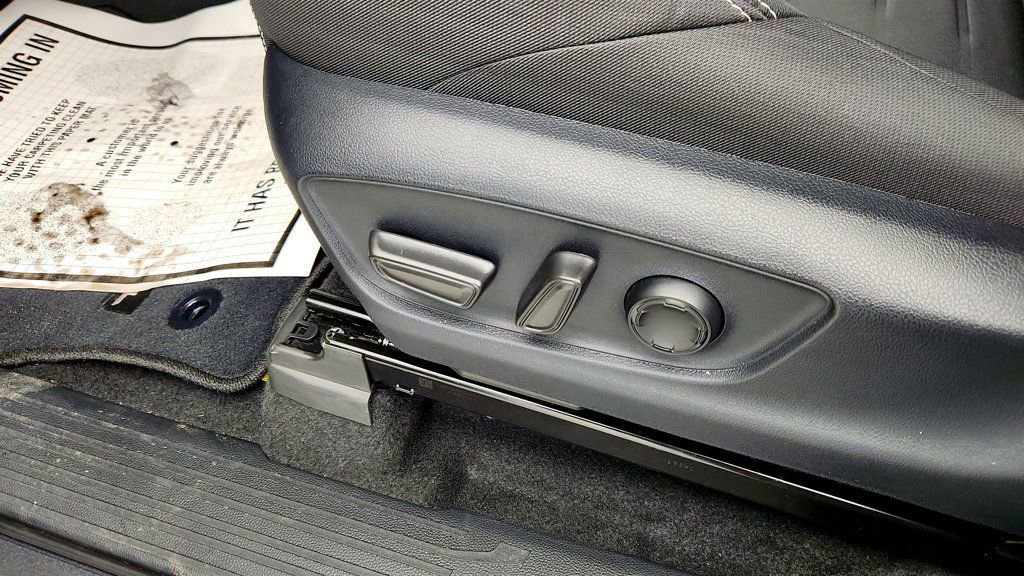 Used 2024 Toyota Tacoma TRD Off-Road w/ TRD Off Road Upgrade Package image 11