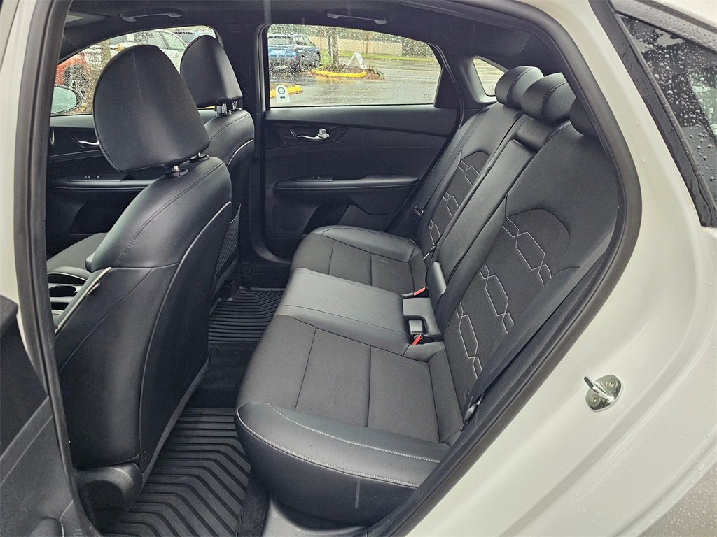 Used 2021 Kia Forte GT-Line w/ GT-Line Premium Package image 17