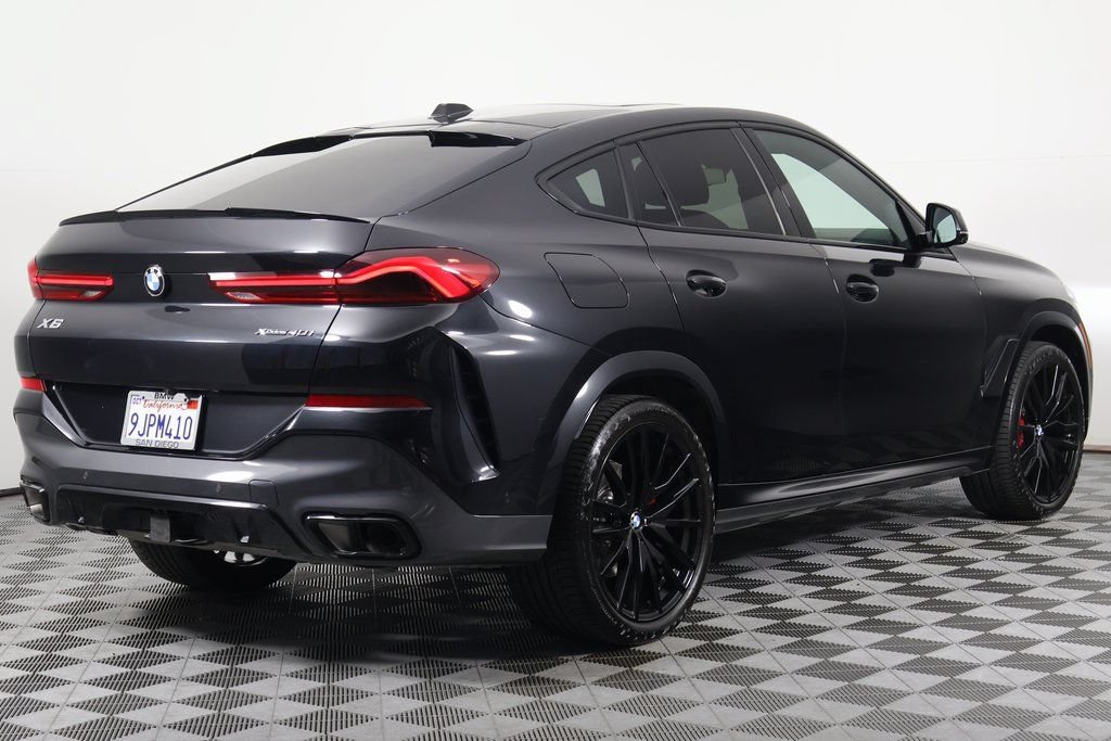 Certified 2024 BMW X6 xDrive40i w/ Premium Package AWD/4WD image 4