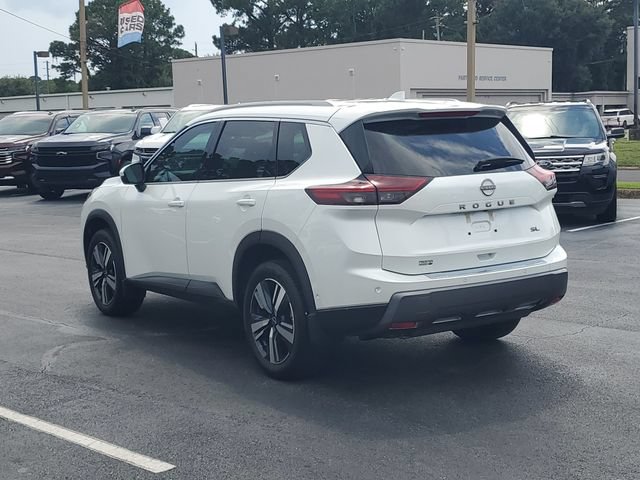 Used 2024 Nissan Rogue SL FWD image 4