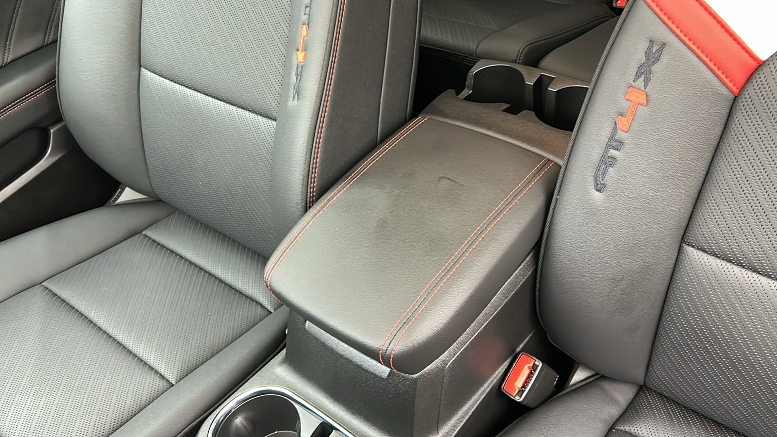 Used 2024 GMC Canyon AT4X image 26