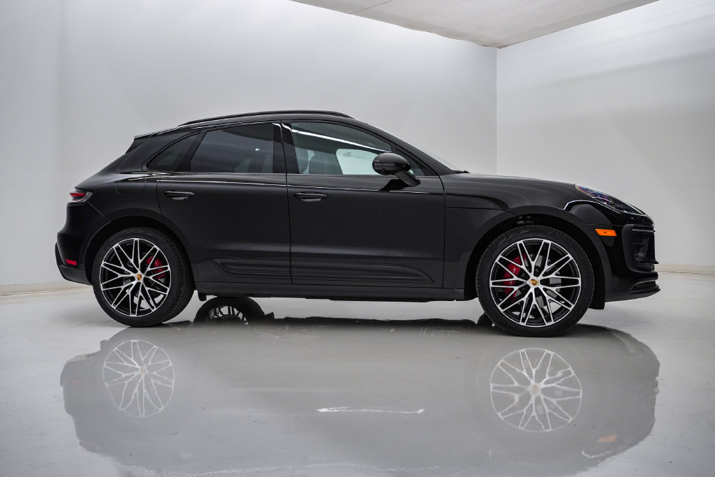 Certified 2026 Porsche Macan S AWD/4WD image 9