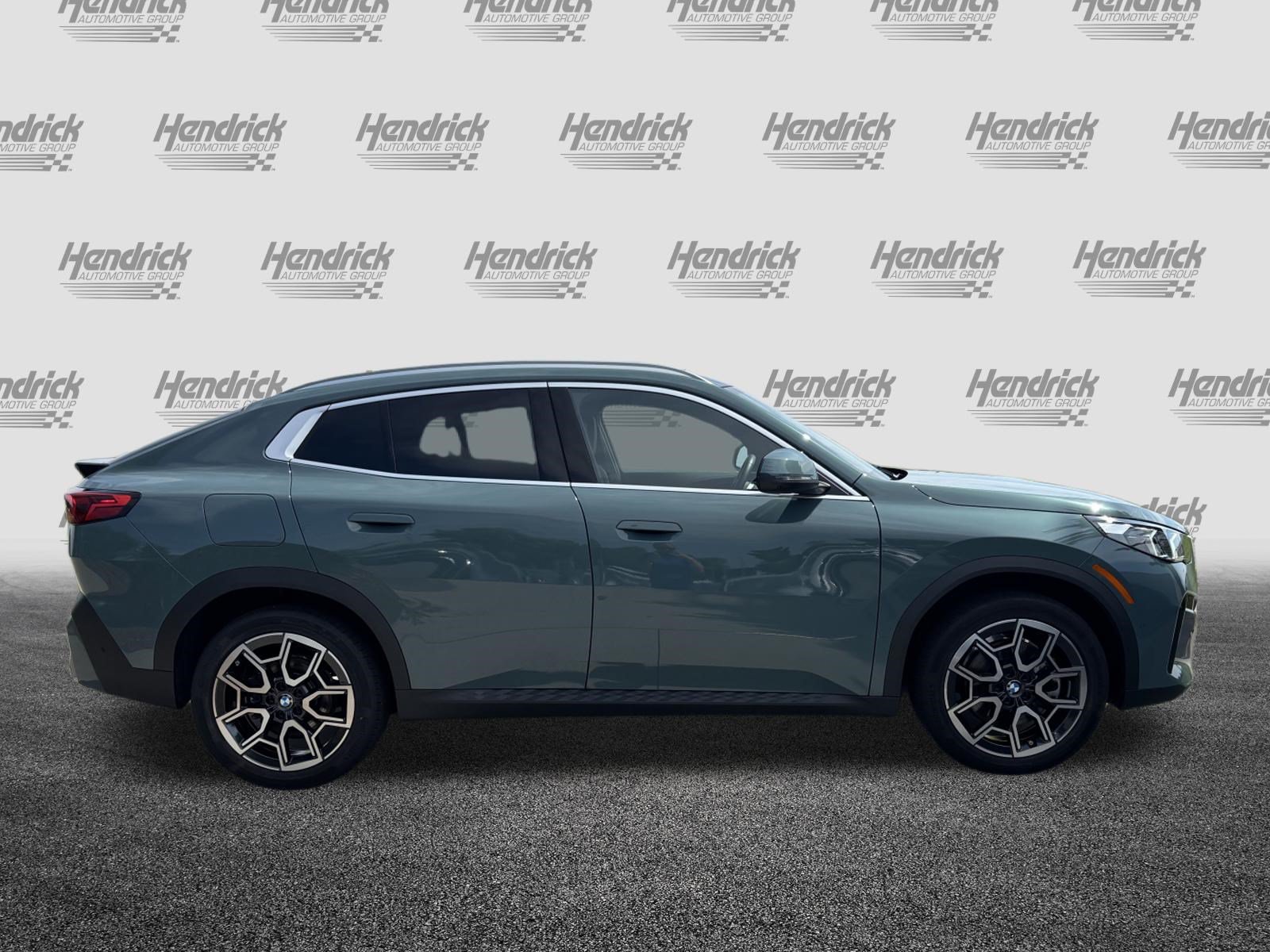 Certified 2025 BMW X2 xDrive28i AWD/4WD image 11