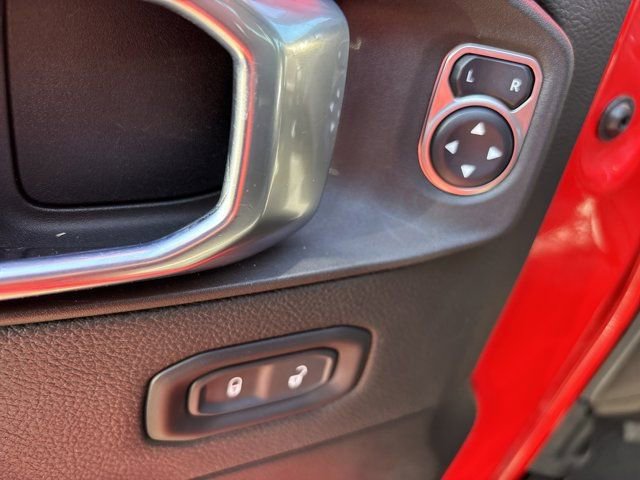 Used 2021 Jeep Wrangler Unlimited Sahara image 19