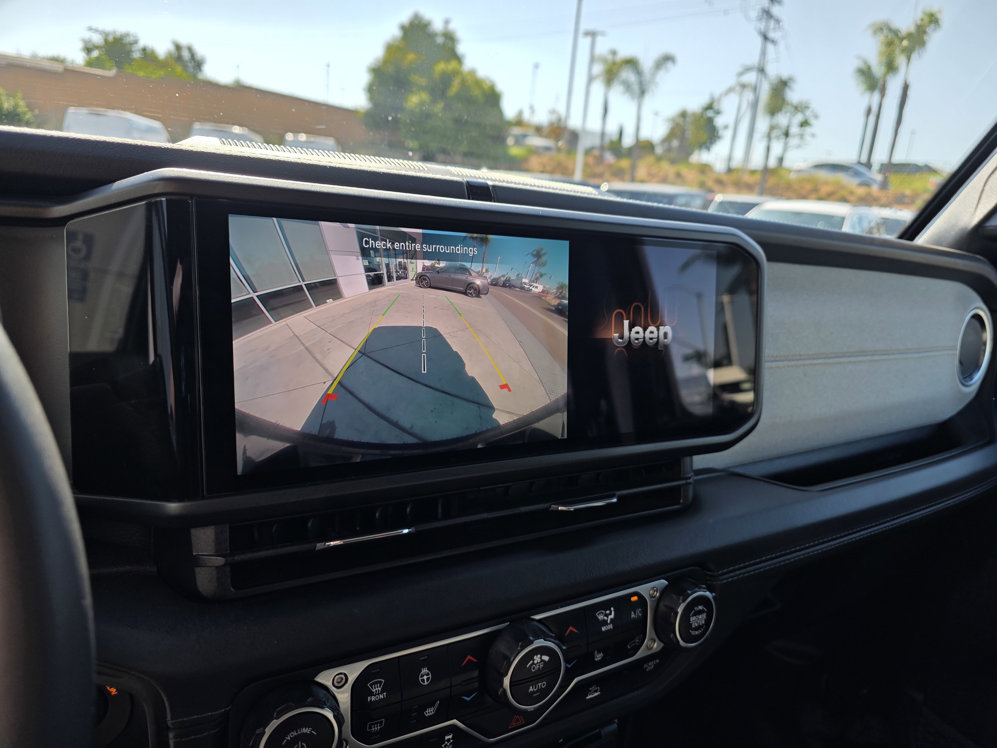 Certified 2024 Jeep Wrangler Sahara image 11