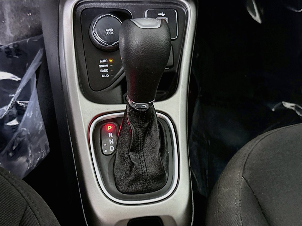 Used 2018 Jeep Compass Sport w/ Tech Group AWD/4WD image 8