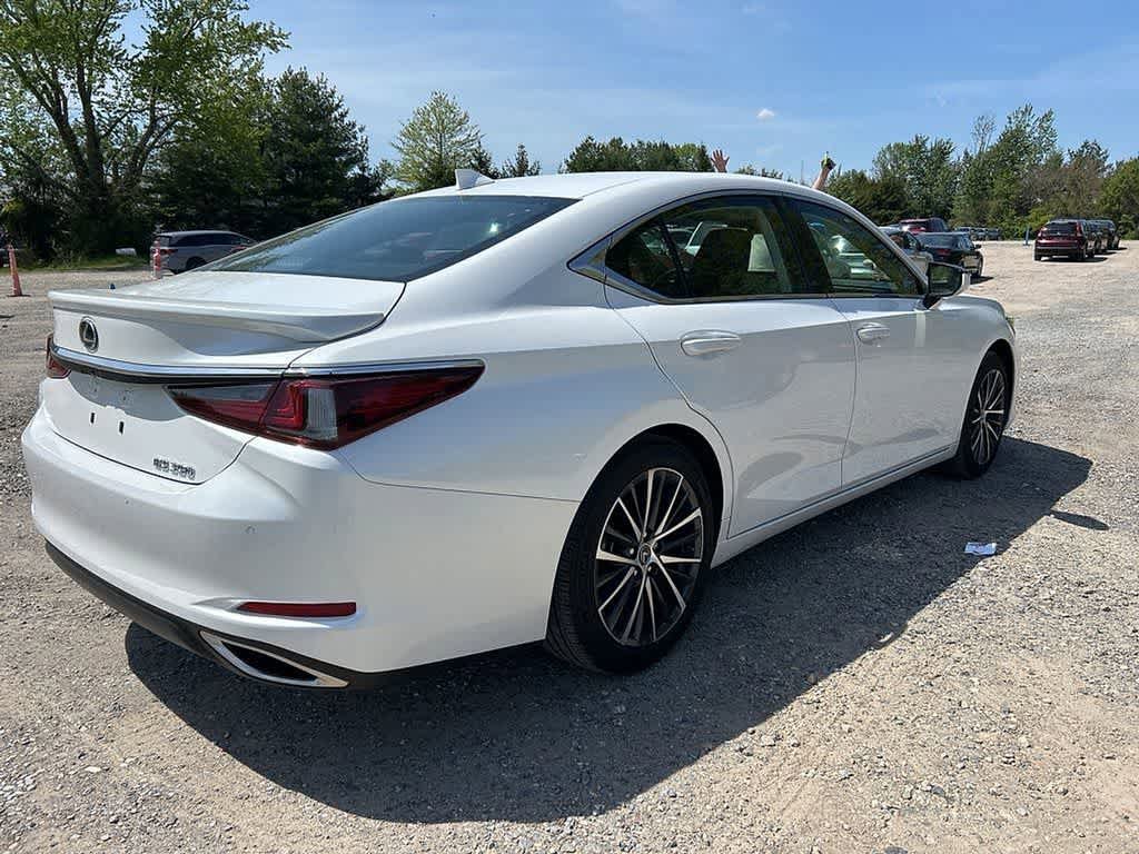 Used 2023 Lexus ES 350 w/ Premium Package FWD image 4