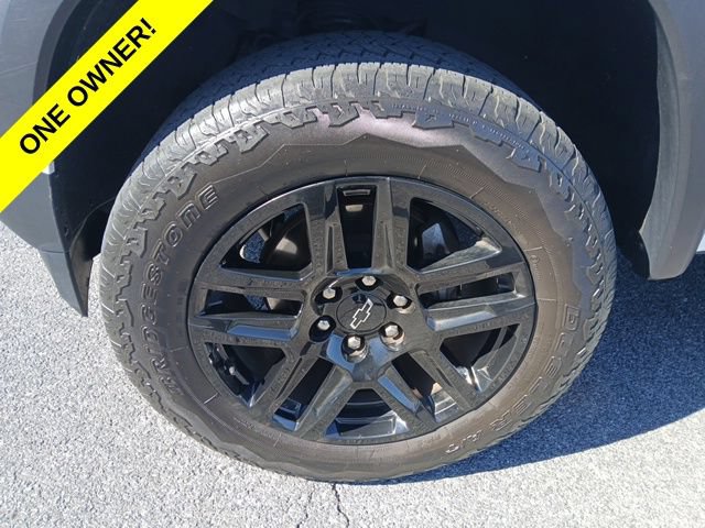 Used 2023 Chevrolet Colorado Trail Boss w/ Advanced Trailering Package AWD/4WD image 2