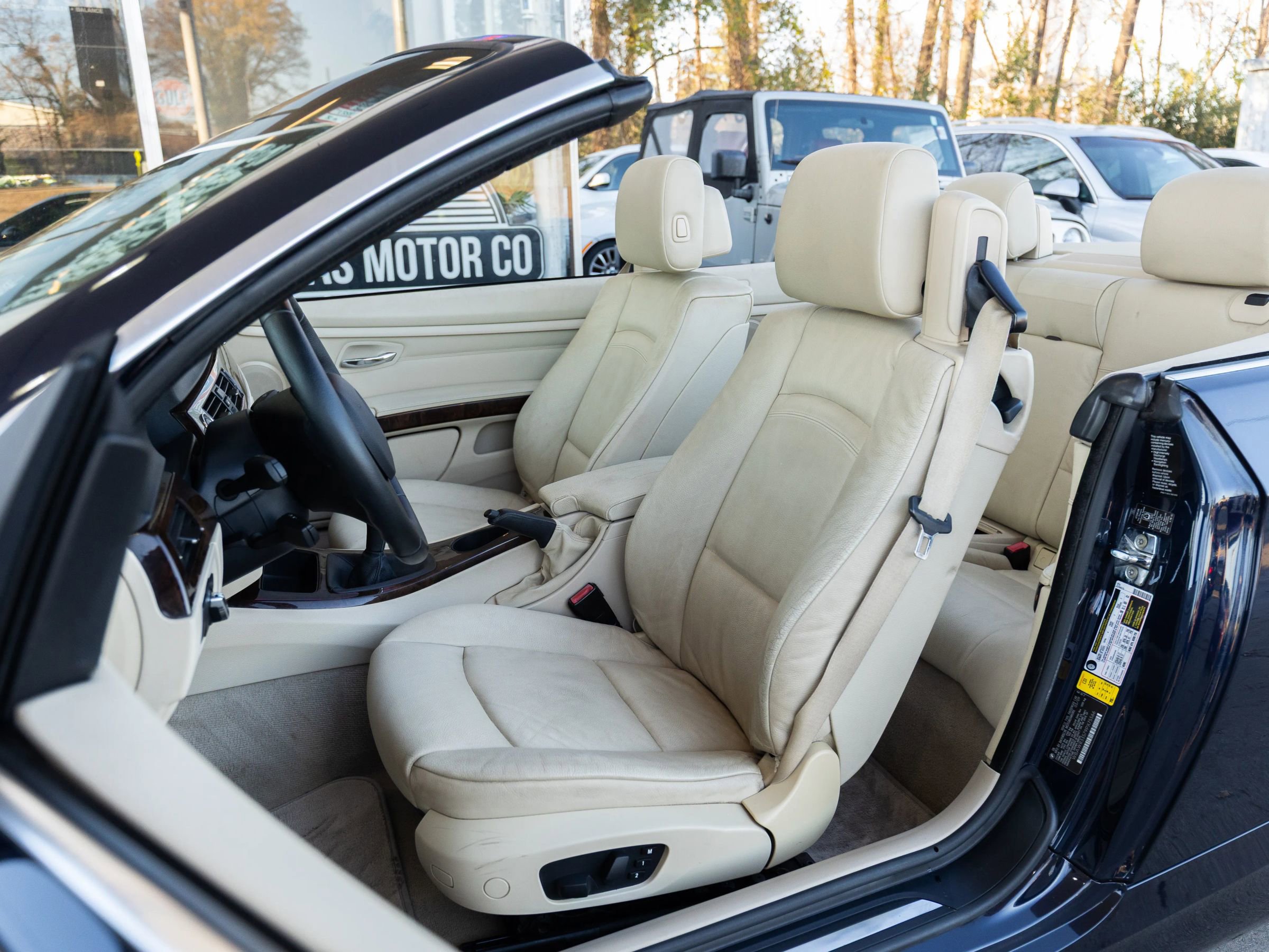 Used 2009 BMW 328i Convertible image 22